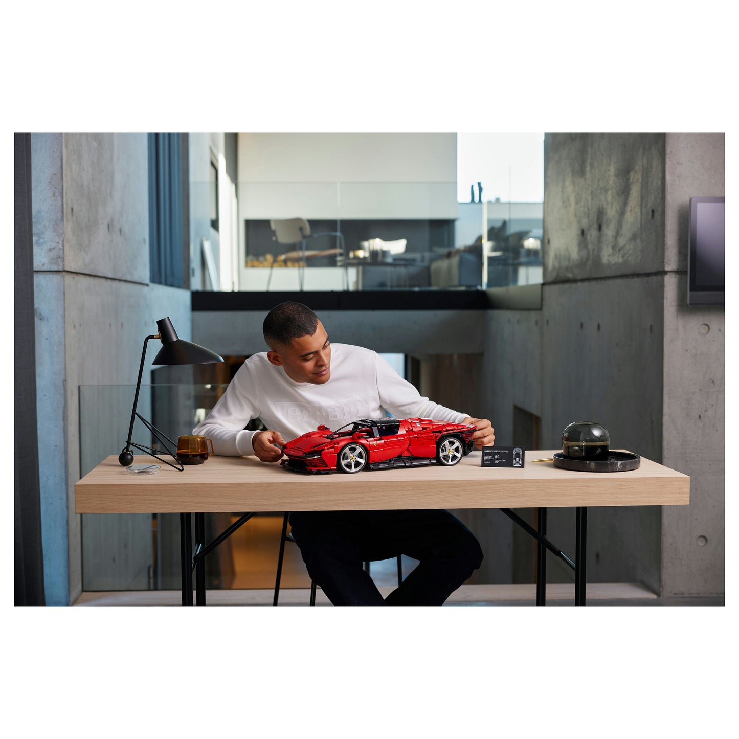 LEGO Technic Ferrari Daytona SP3 42143