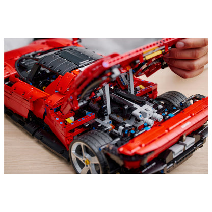 LEGO Technic Ferrari Daytona SP3 42143