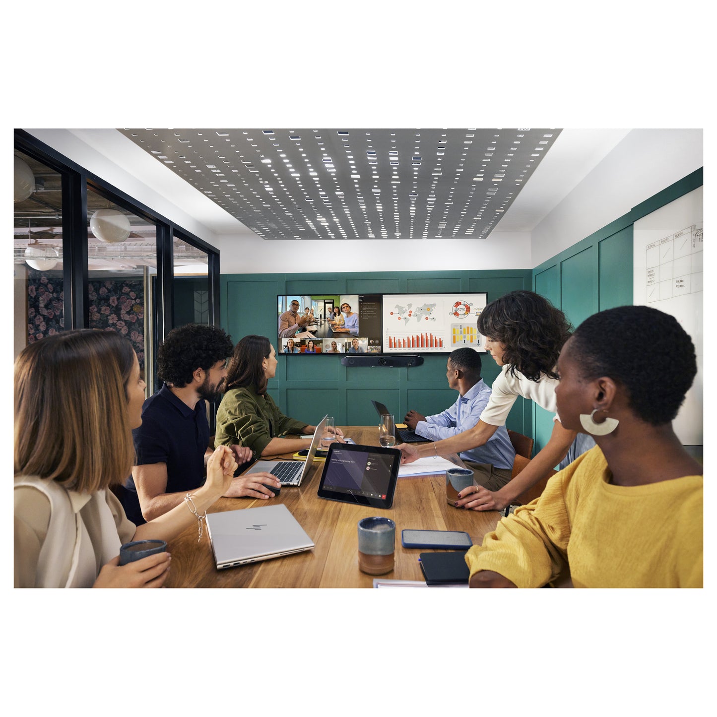 HP Poly Studio V52 USB 4K Videobar Teams