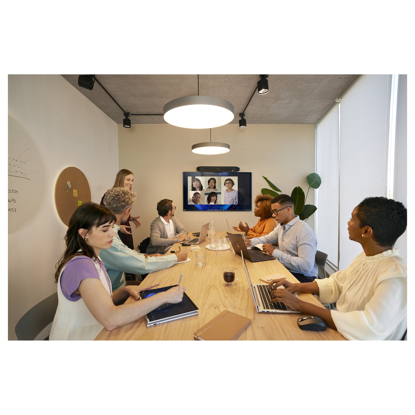 HP Poly Studio V52 USB 4K Videobar Teams