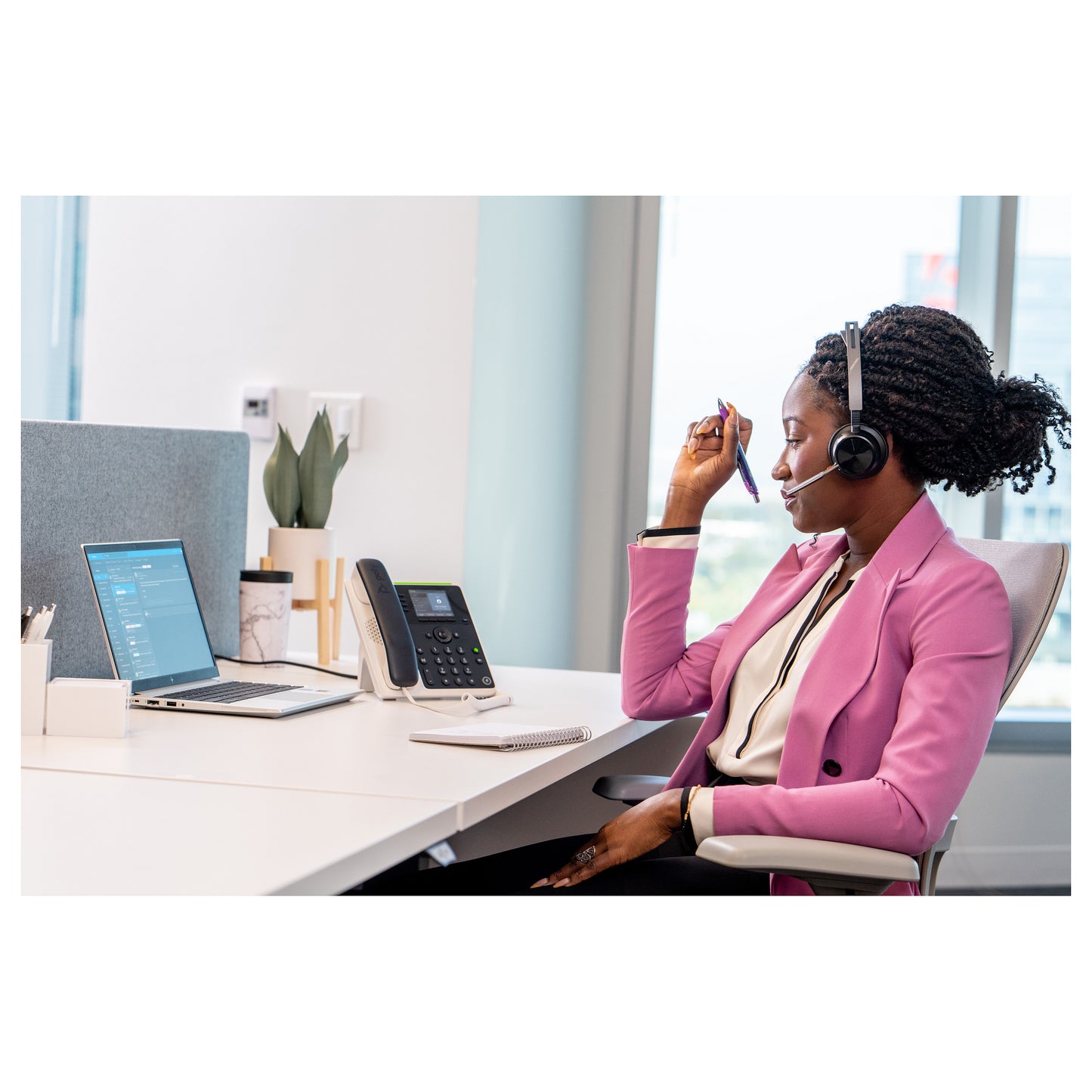 HP Poly Edge E220 IP Phone