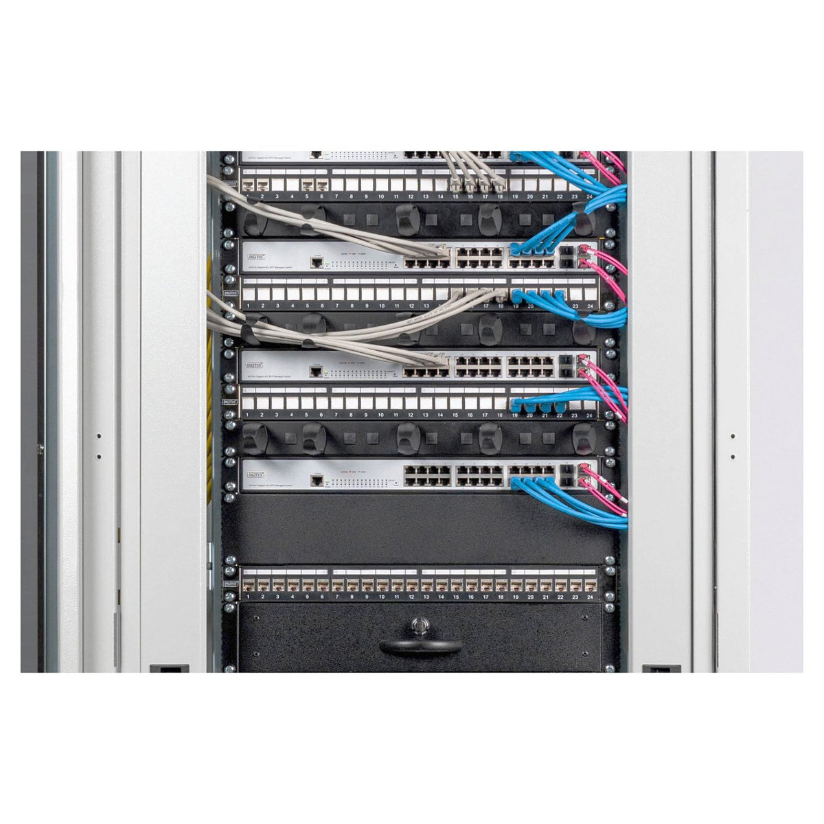 DIGITUS Abdeckplatte 2HE Blindabdeckung 483mm schwarz