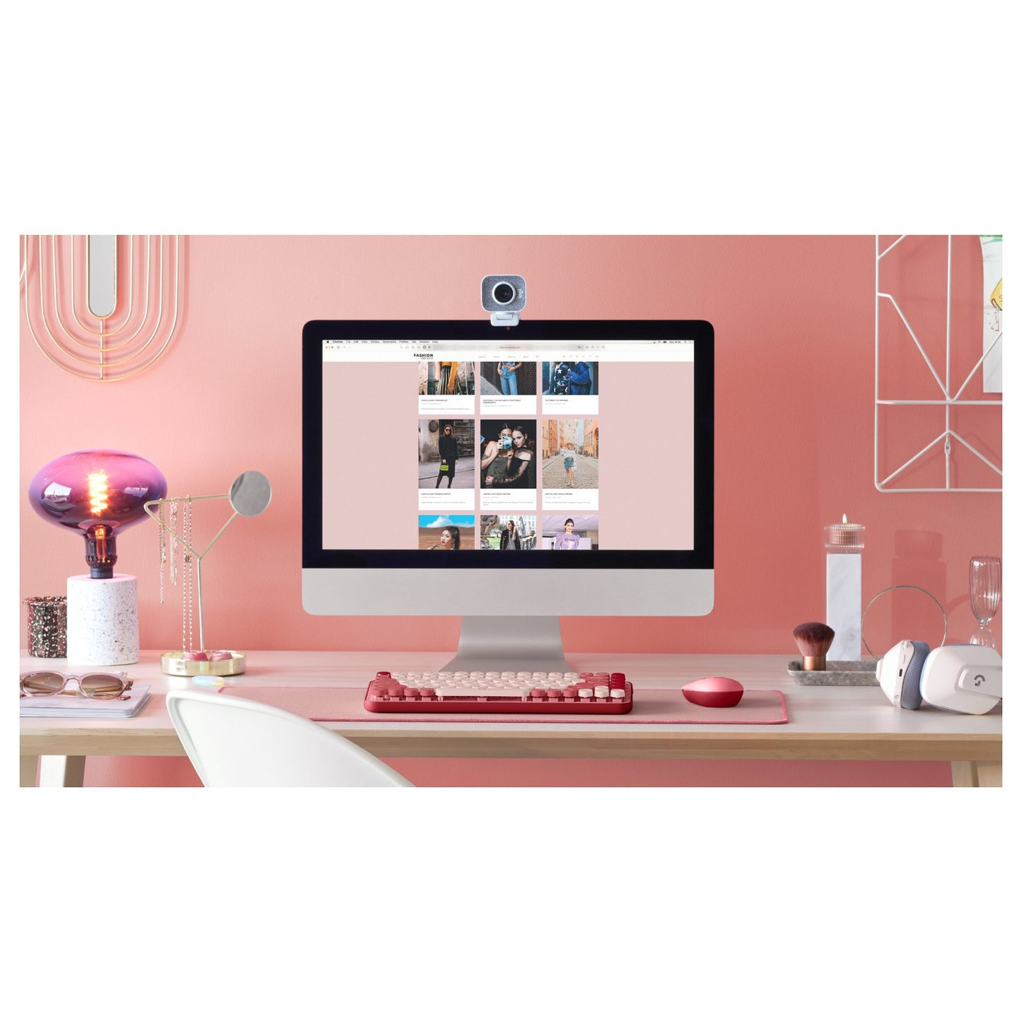 Logitech Desk Mat Studio Series Mouse pad dark rose