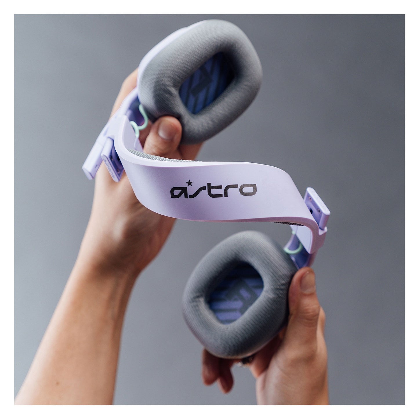Logitech Astro Gaming A10 Gen 2 Headset full size wired 3.5 mm jack lilac