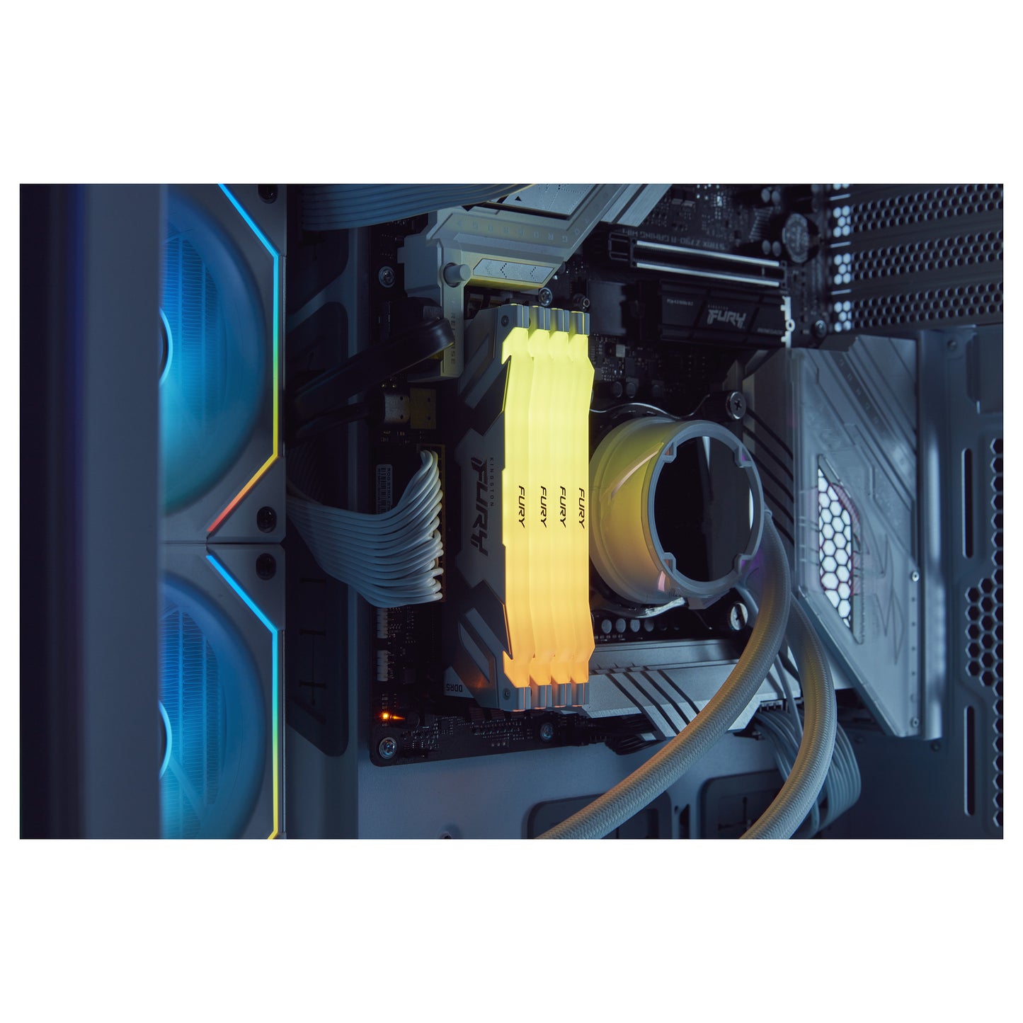 KINGSTON 32GB 6400MT/s DDR5 CL32 DIMM FURY Renegade RGB XMP