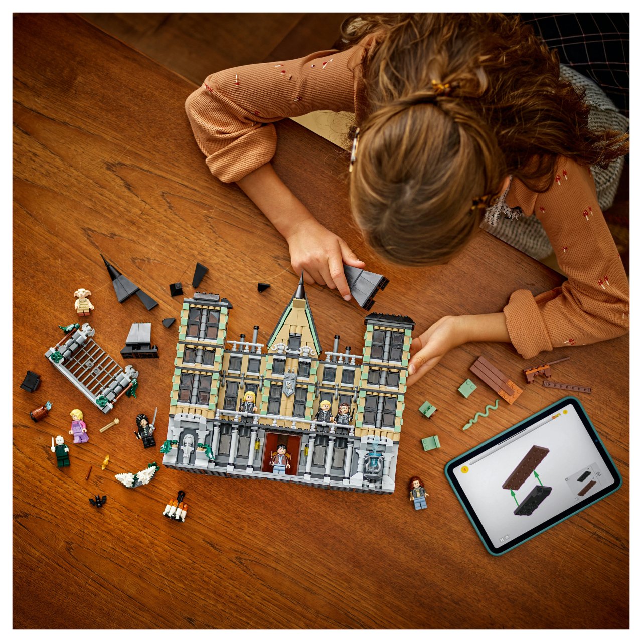 LEGO Harry Potter Landsitz der Familie Malfoy 76453