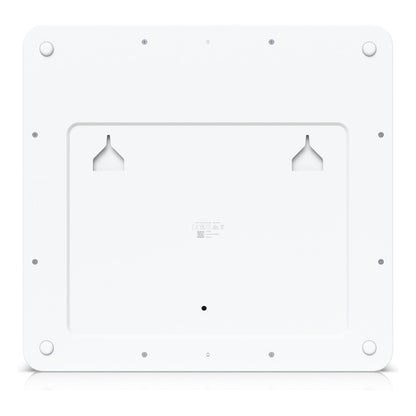 Z Ubiquiti EAH-8