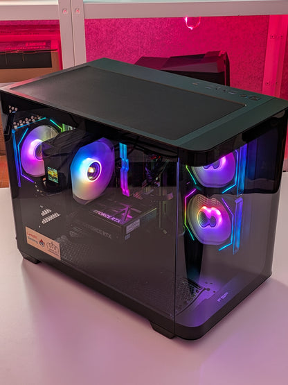 VECTOR SURGE - RTX5070 / Ryzen 9700x