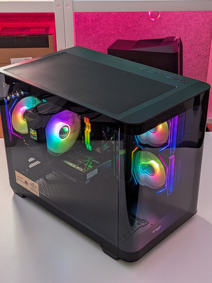 VECTOR SURGE - RTX5070 / Ryzen 9700x