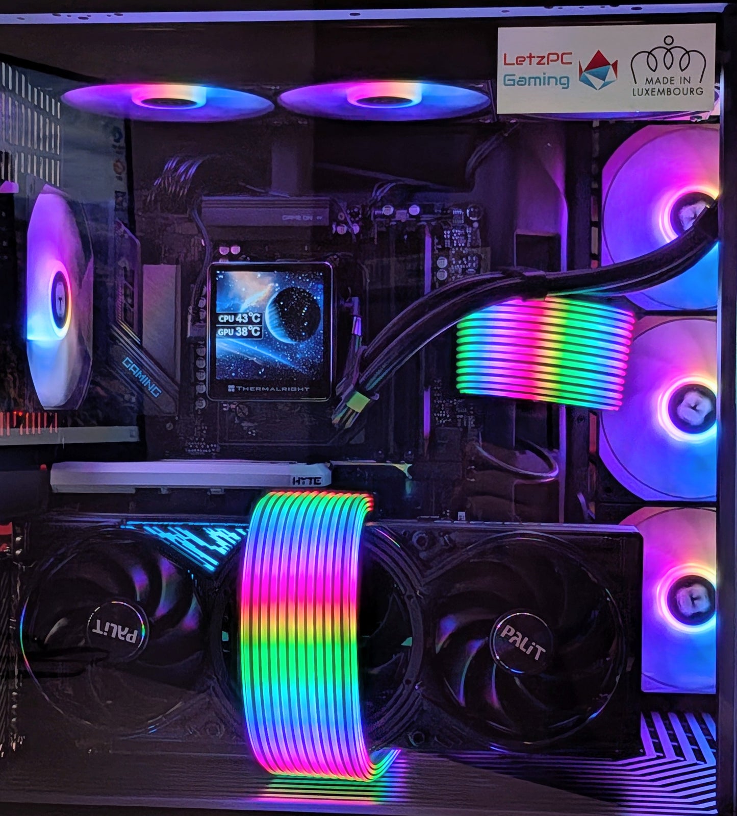 QUANTUM FLUX - RTX5080 / Ryzen 9800X3D