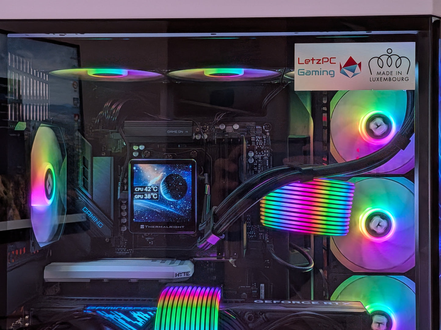 QUANTUM FLUX - RTX5080 / Ryzen 9800X3D