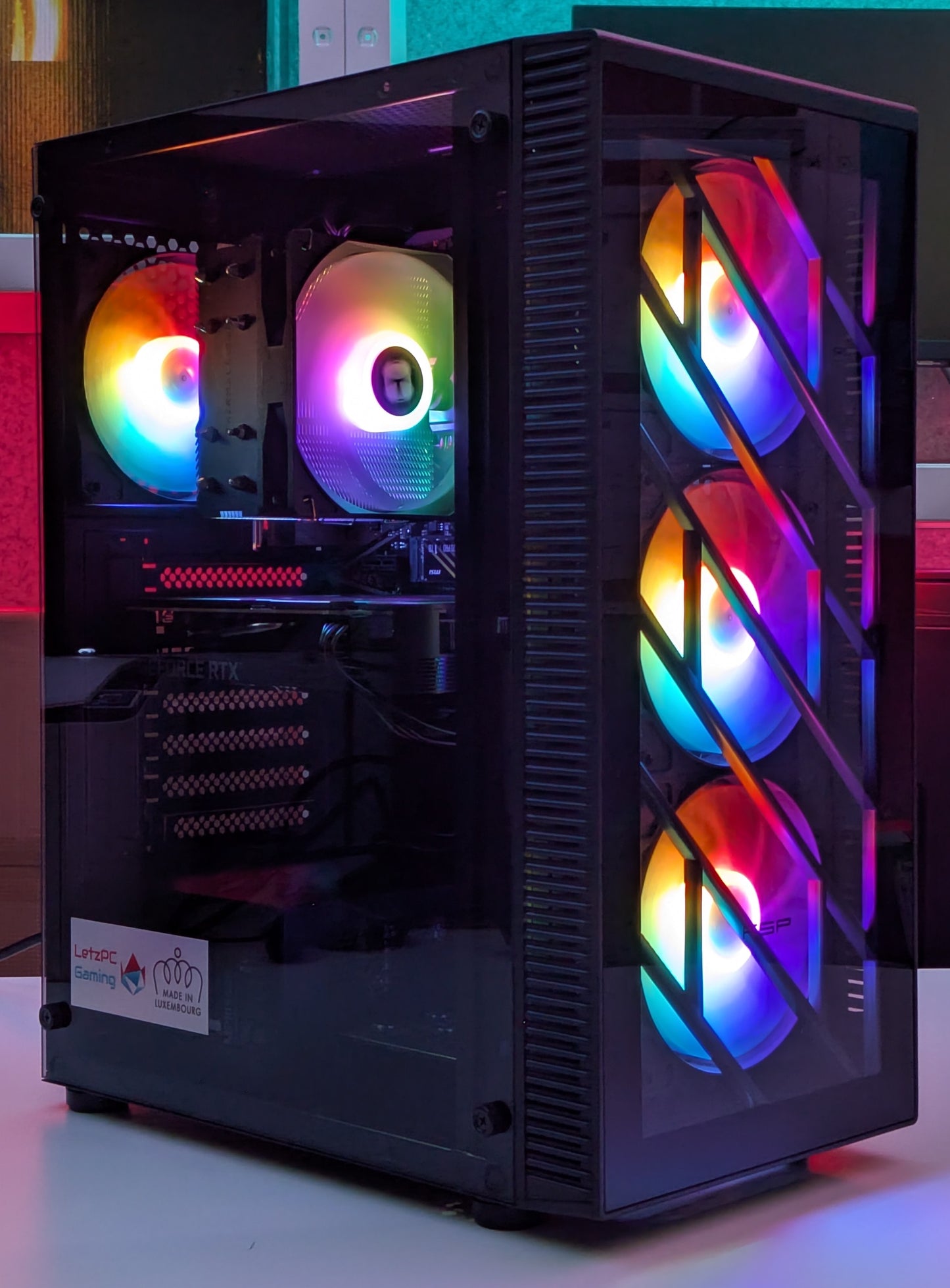 KINETIC FLOW - RTX5050 / Ryzen 5 5600x