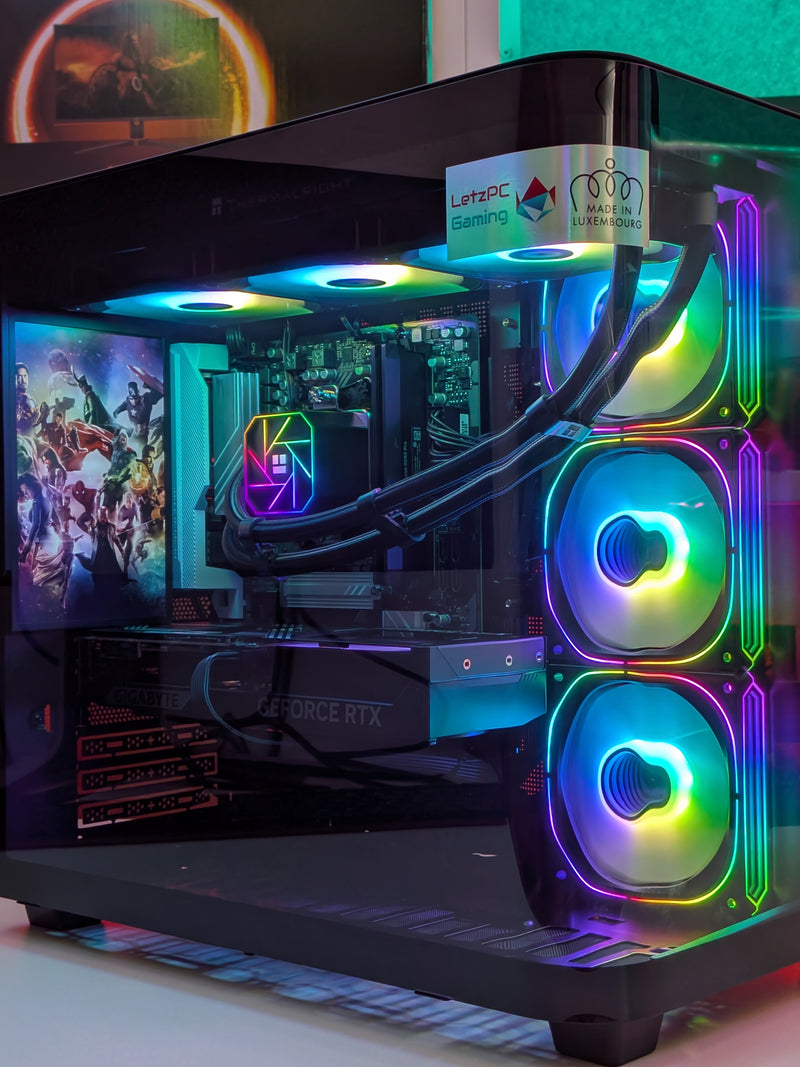 HYPERSONIC SHOW - RTX5070 / Ryzen 7 9700x with Display
